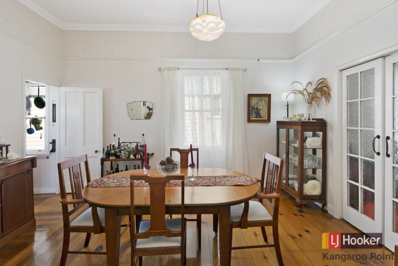 Photo - 18 Blackall Terrace, East Brisbane QLD 4169 - Image 7