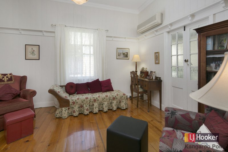 Photo - 18 Blackall Terrace, East Brisbane QLD 4169 - Image 8