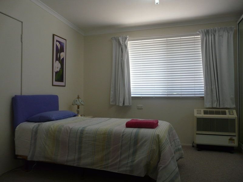 Photo - 18 Blackwood Road, Margate QLD 4019 - Image 6