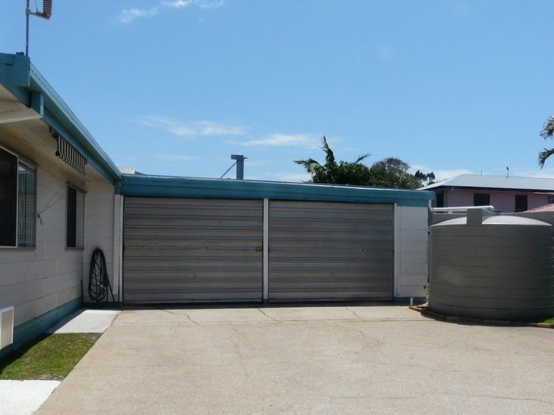 Photo - 18 Blackwood Road, Margate QLD 4019 - Image 7