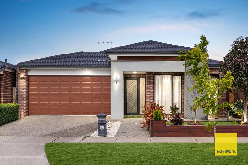 Photo - 18 Blazon Drive, Tarneit VIC 3029 - Image 1