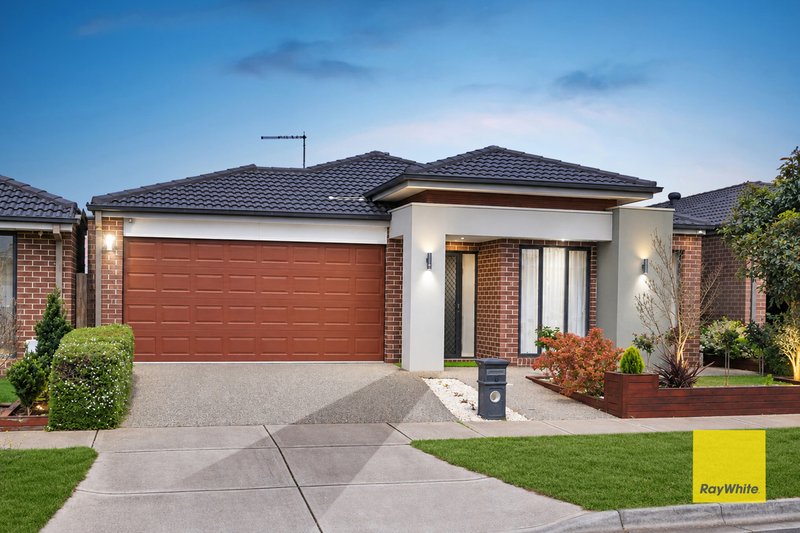 Photo - 18 Blazon Drive, Tarneit VIC 3029 - Image 2