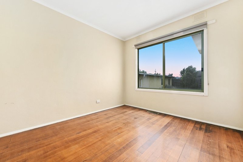 Photo - 18 Blossom Drive, Doveton VIC 3177 - Image 8