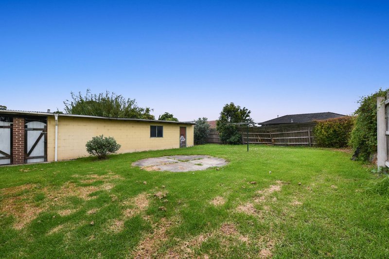 Photo - 18 Blossom Drive, Doveton VIC 3177 - Image 10