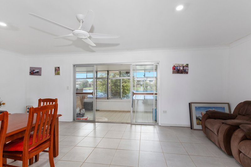 Photo - 18 Blue Waters Crescent, Tweed Heads West NSW 2485 - Image 4