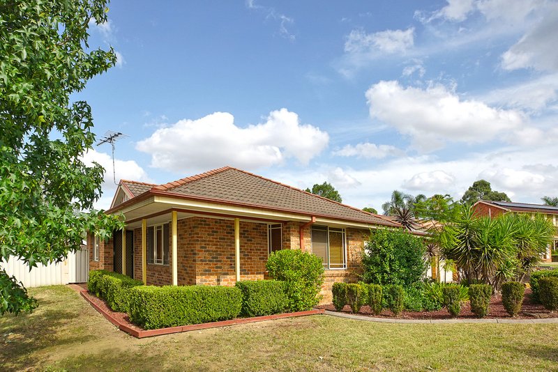 Photo - 18 Bluebell Close, Glenmore Park NSW 2745 - Image 2