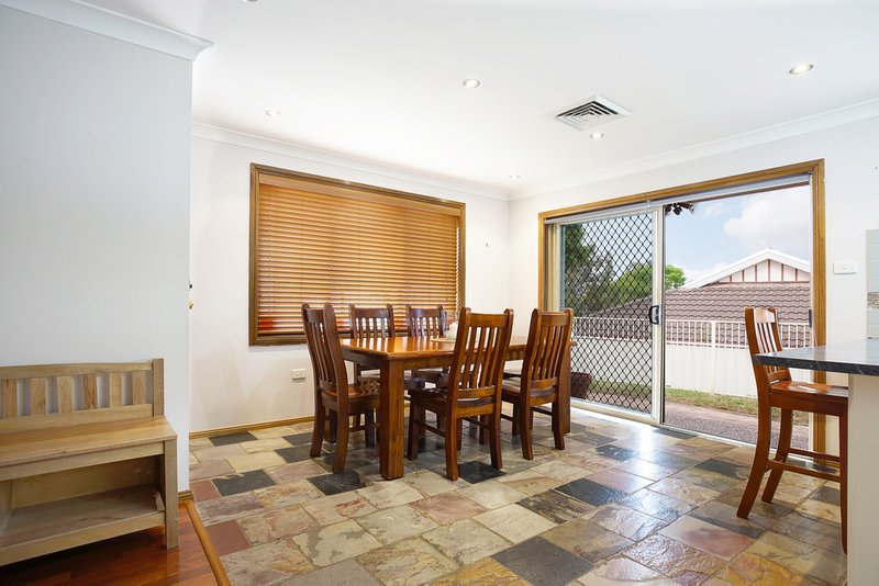 Photo - 18 Bluebell Close, Glenmore Park NSW 2745 - Image 5