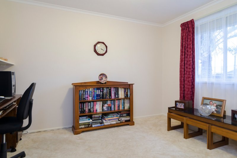 Photo - 18 Bluebell Lane, Blakeview SA 5114 - Image 15