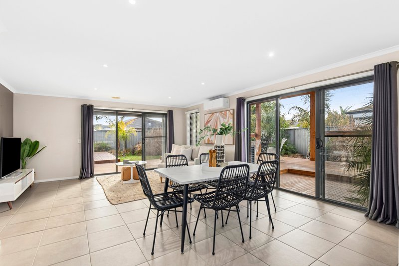 Photo - 18 Bluebill Court, Lara VIC 3212 - Image 6