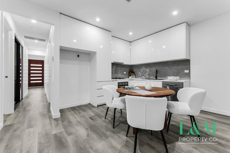 Photo - 18 Blueys Road, Donnybrook VIC 3064 - Image 4