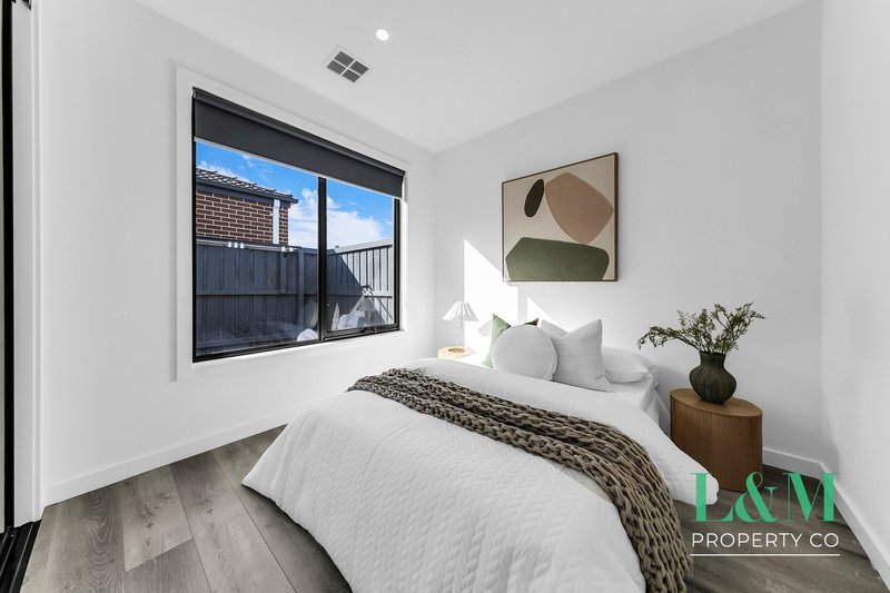 Photo - 18 Blueys Road, Donnybrook VIC 3064 - Image 9