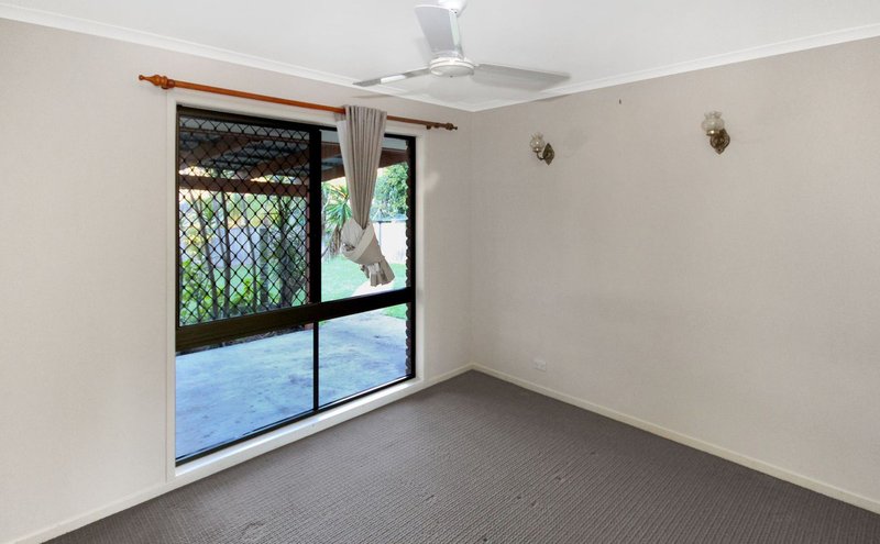 Photo - 18 Boda Street, Camira QLD 4300 - Image 8