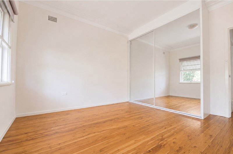 Photo - 18 Bogalara Road, Old Toongabbie NSW 2146 - Image 8
