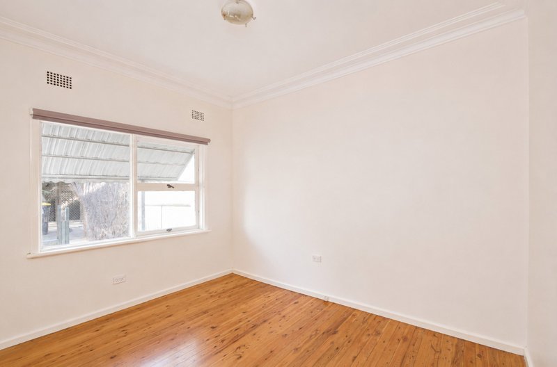 Photo - 18 Bogalara Road, Old Toongabbie NSW 2146 - Image 9