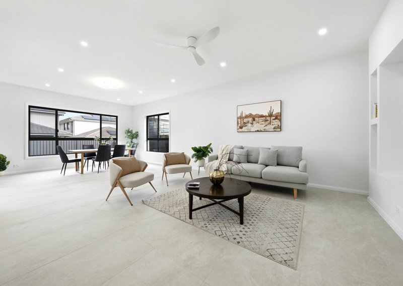 Photo - 18 Boothby Street, Riverstone NSW 2765 - Image 3
