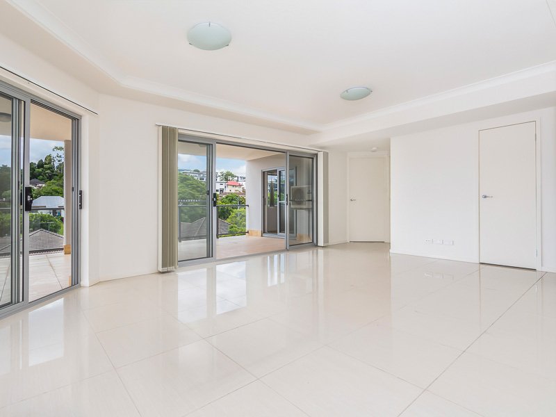 Photo - 1/8 Bothwell Street, Mount Gravatt East QLD 4122 - Image 2