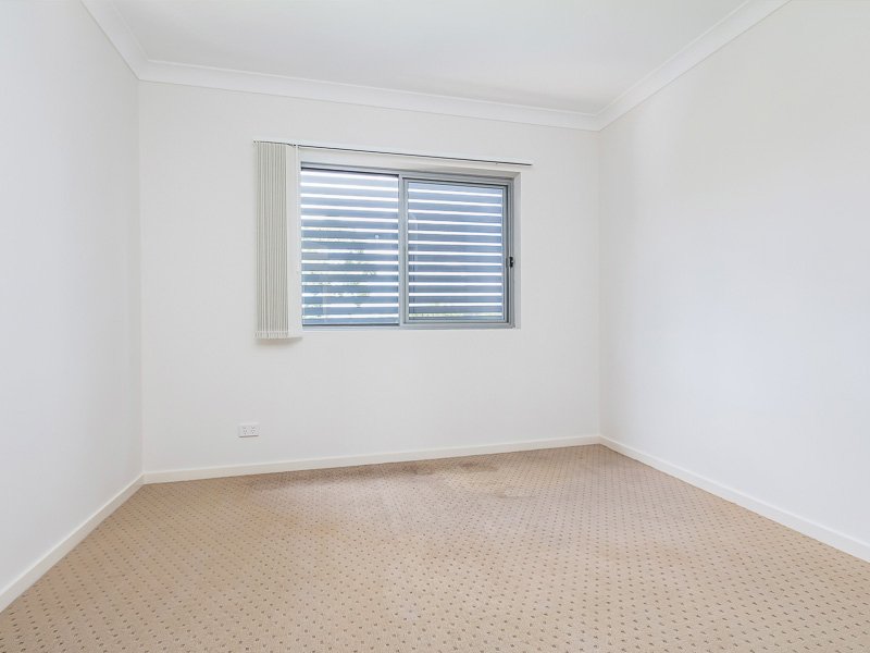 Photo - 1/8 Bothwell Street, Mount Gravatt East QLD 4122 - Image 6