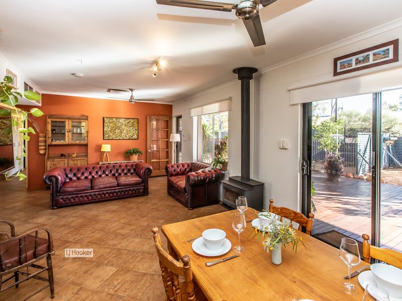 Photo - 18 Bougainvilia Avenue, East Side NT 0870 - Image 4