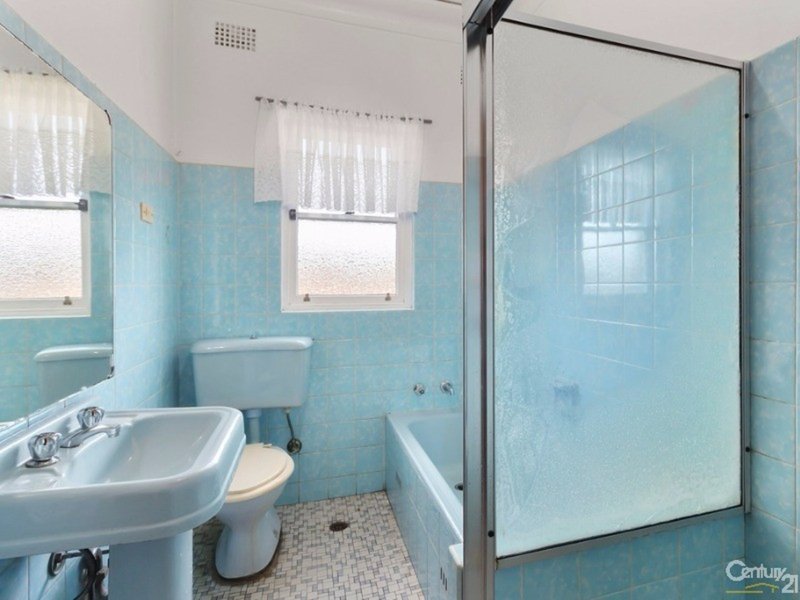 Photo - 18 Boundary Road, Liverpool NSW 2170 - Image 6