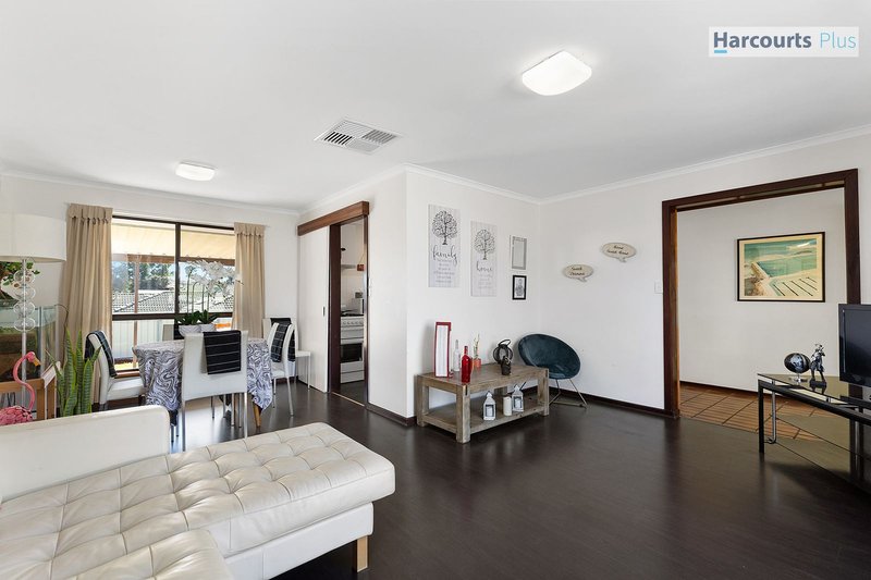 Photo - 18 Bounty Road, Hallett Cove SA 5158 - Image 4