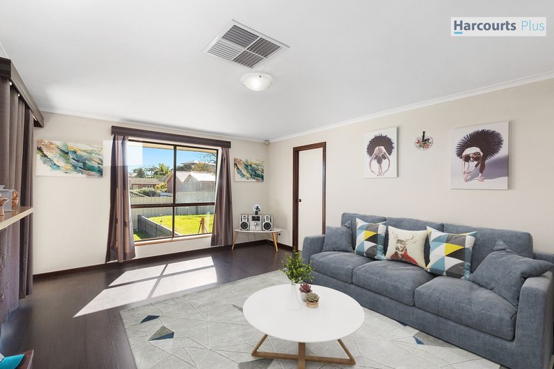 Photo - 18 Bounty Road, Hallett Cove SA 5158 - Image 9