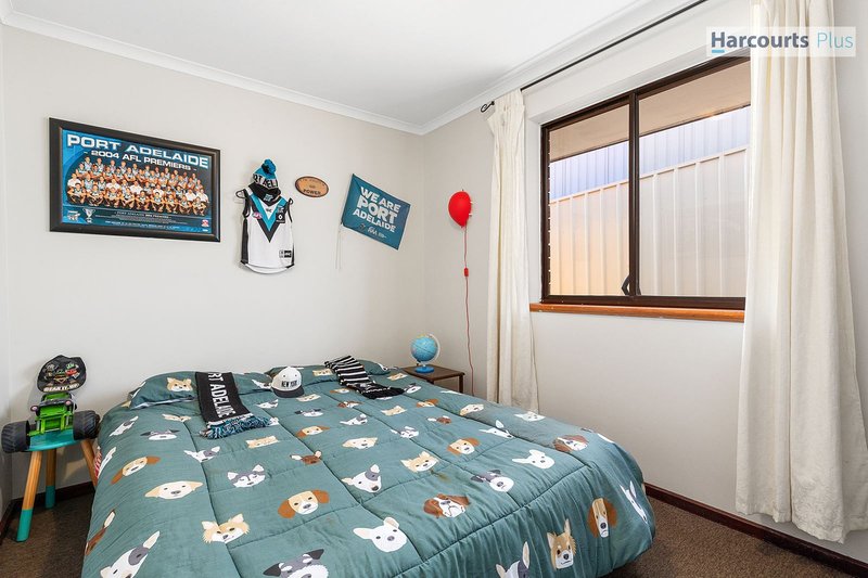 Photo - 18 Bounty Road, Hallett Cove SA 5158 - Image 13