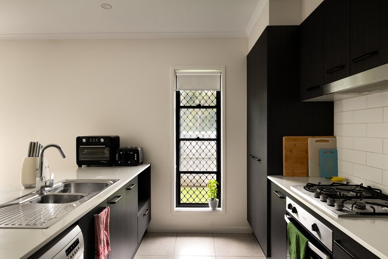 Photo - 18 Bourke Crescent, Nudgee QLD 4014 - Image 3