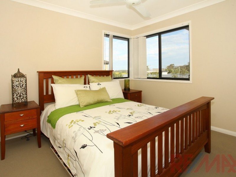 Photo - 18 Bourton Rd , Merrimac QLD 4226 - Image 15