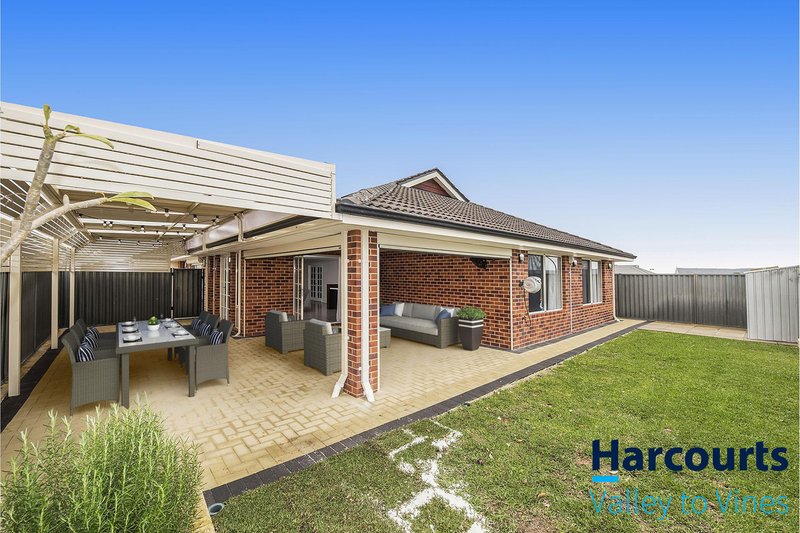 Photo - 18 Bradburn Street, Aveley WA 6069 - Image 3