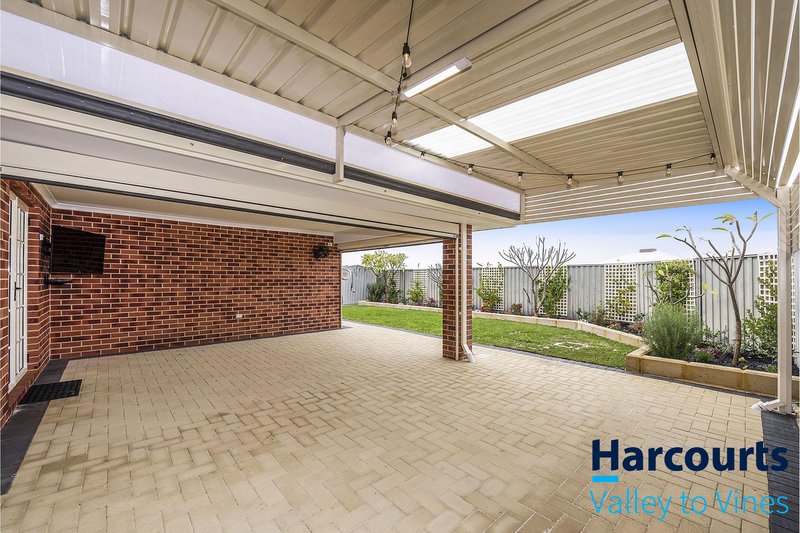 Photo - 18 Bradburn Street, Aveley WA 6069 - Image 27