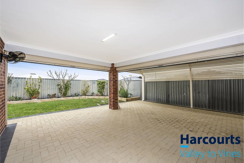 Photo - 18 Bradburn Street, Aveley WA 6069 - Image 28