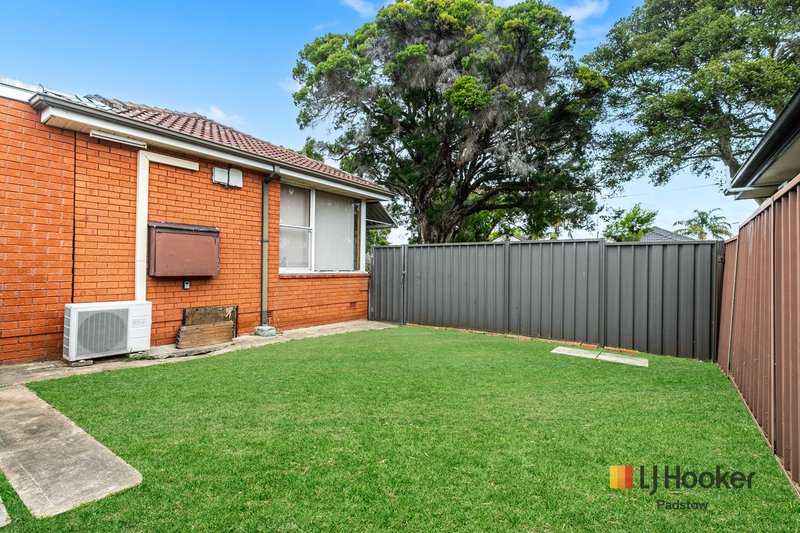 Photo - 18 Bradley Crescent, Wiley Park NSW 2195 - Image 7