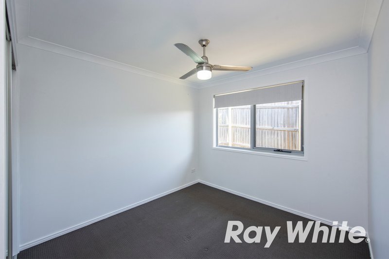 Photo - 18 Brendan Thorne Place, Marsden QLD 4132 - Image 11