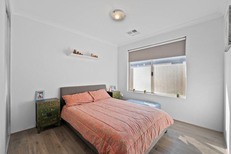Photo - 18 Breton Bend, Baldivis WA 6171 - Image 11