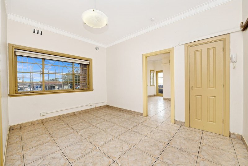 Photo - 1/8 Bridge Road, Belmore NSW 2192 - Image 2