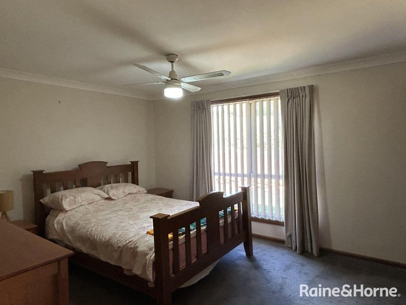 Photo - 18 Briggs Street, Young NSW 2594 - Image 6