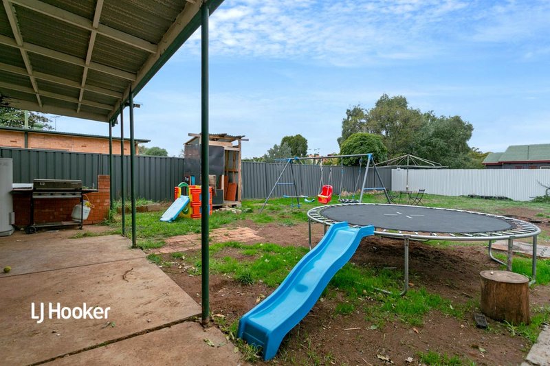 Photo - 18 Brixton Road, Elizabeth North SA 5113 - Image 14