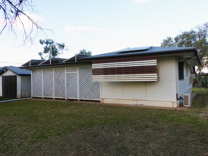 Photo - 18 Broad Street, Cunnamulla QLD 4490 - Image 2