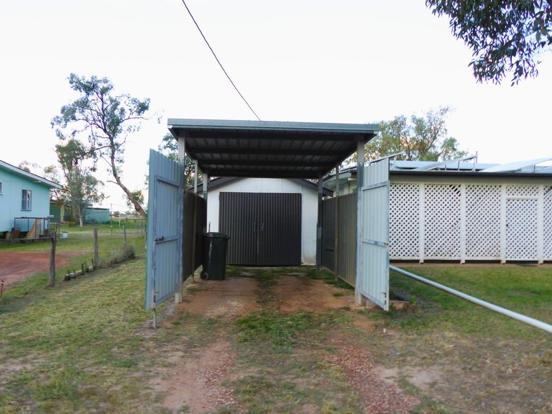 Photo - 18 Broad Street, Cunnamulla QLD 4490 - Image 10