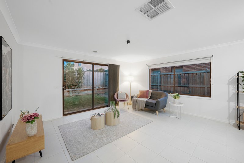 Photo - 18 Brocker Street, Clyde North VIC 3978 - Image 15