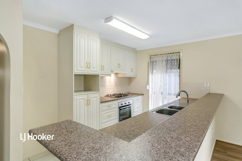 Photo - 18 Brookdale Close, Gilles Plains SA 5086 - Image 4