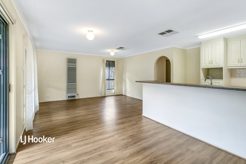 Photo - 18 Brookdale Close, Gilles Plains SA 5086 - Image 6