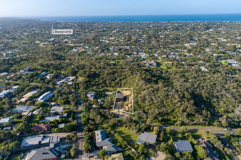 Photo - 18 Bruce Avenue, Rye VIC 3941 - Image 9