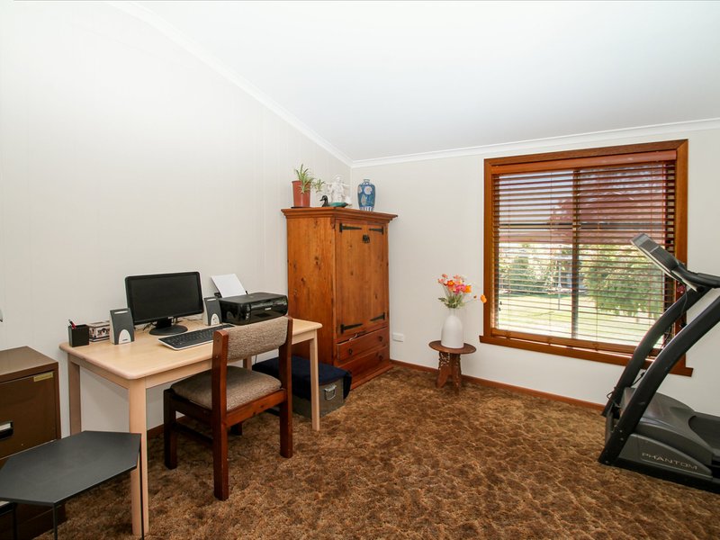 Photo - 18 Brumley Street, Omeo VIC 3898 - Image 10