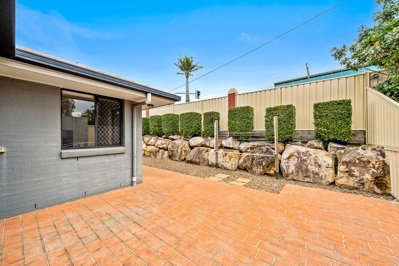 Photo - 1/8 Buckingham Place, Eight Mile Plains QLD 4113 - Image 13