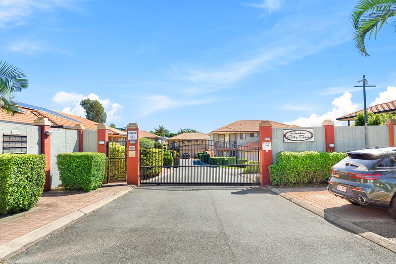 Photo - 1/8 Buckingham Place, Eight Mile Plains QLD 4113 - Image 16