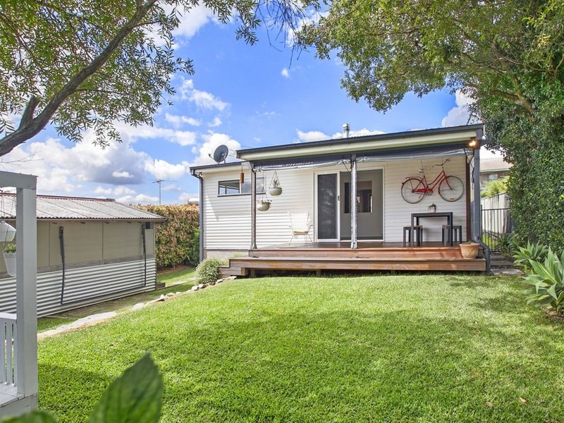 Photo - 18 Bulgo Road, Helensburgh NSW 2508 - Image 2