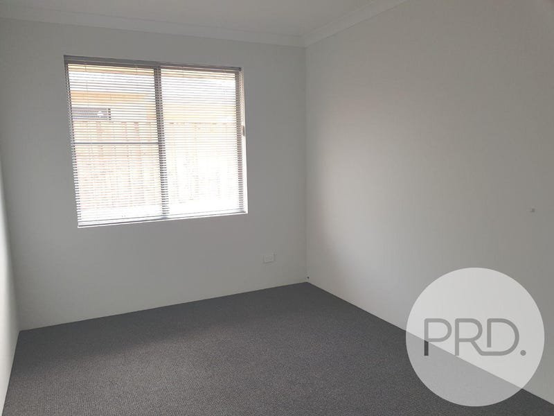 Photo - 18 Bulloo Loop, Ellenbrook WA 6069 - Image 8