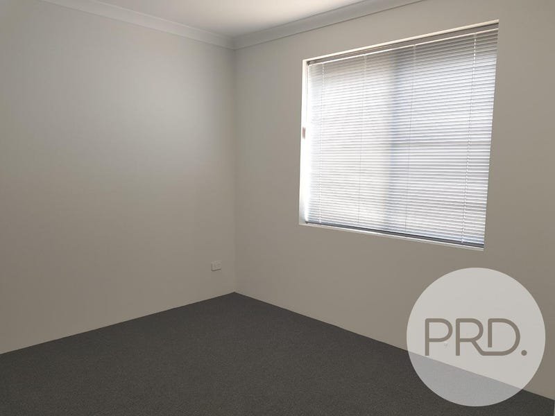 Photo - 18 Bulloo Loop, Ellenbrook WA 6069 - Image 9
