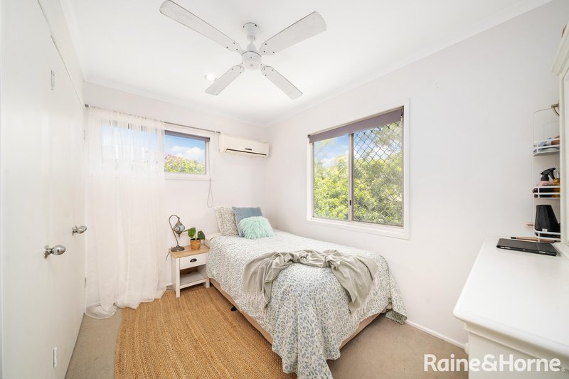 Photo - 18 Bunya Park Drive, Eatons Hill QLD 4037 - Image 16